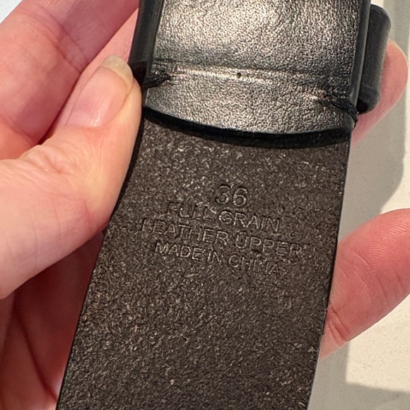 Men's Black Leather Belt - Picture 2 of 2